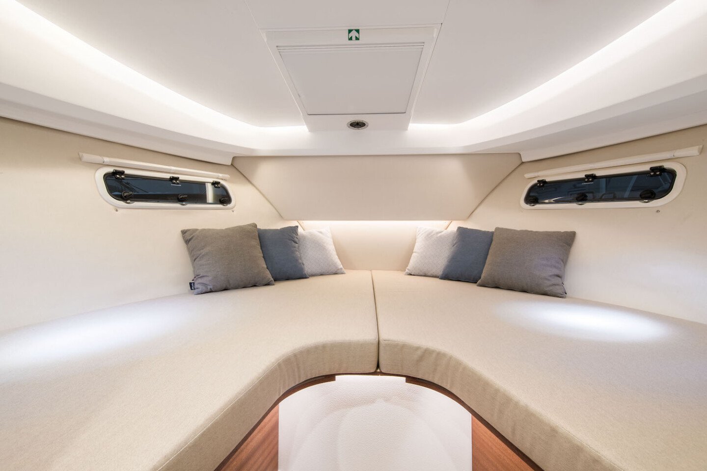 Nimbus 305 Coupe - Motor Yacht in Pirovac