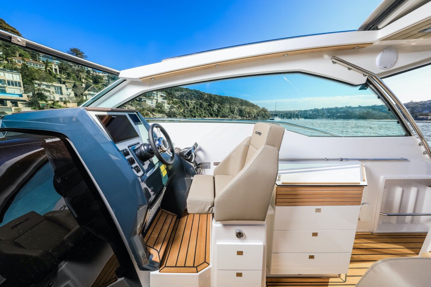 Flipper 900 ST - Motor Yacht in Pirovac