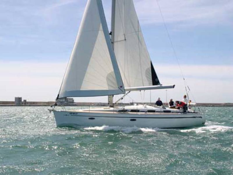 Bavaria 40 Cruiser - Sailboat in Palma