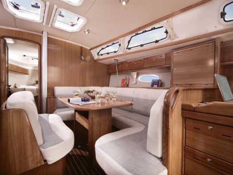 Bavaria 40 Cruiser - Sailboat in Palma