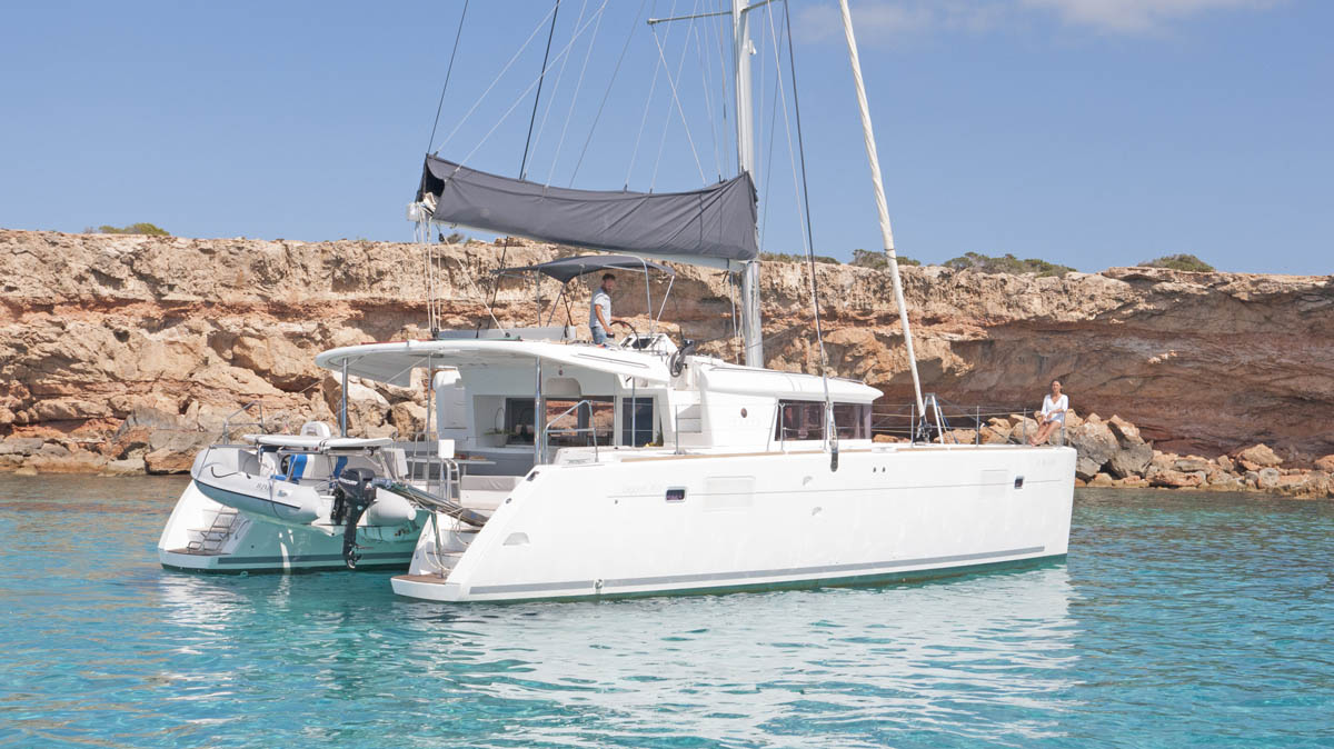 Lagoon 440 - Catamaran in Santa Eulària des Riu