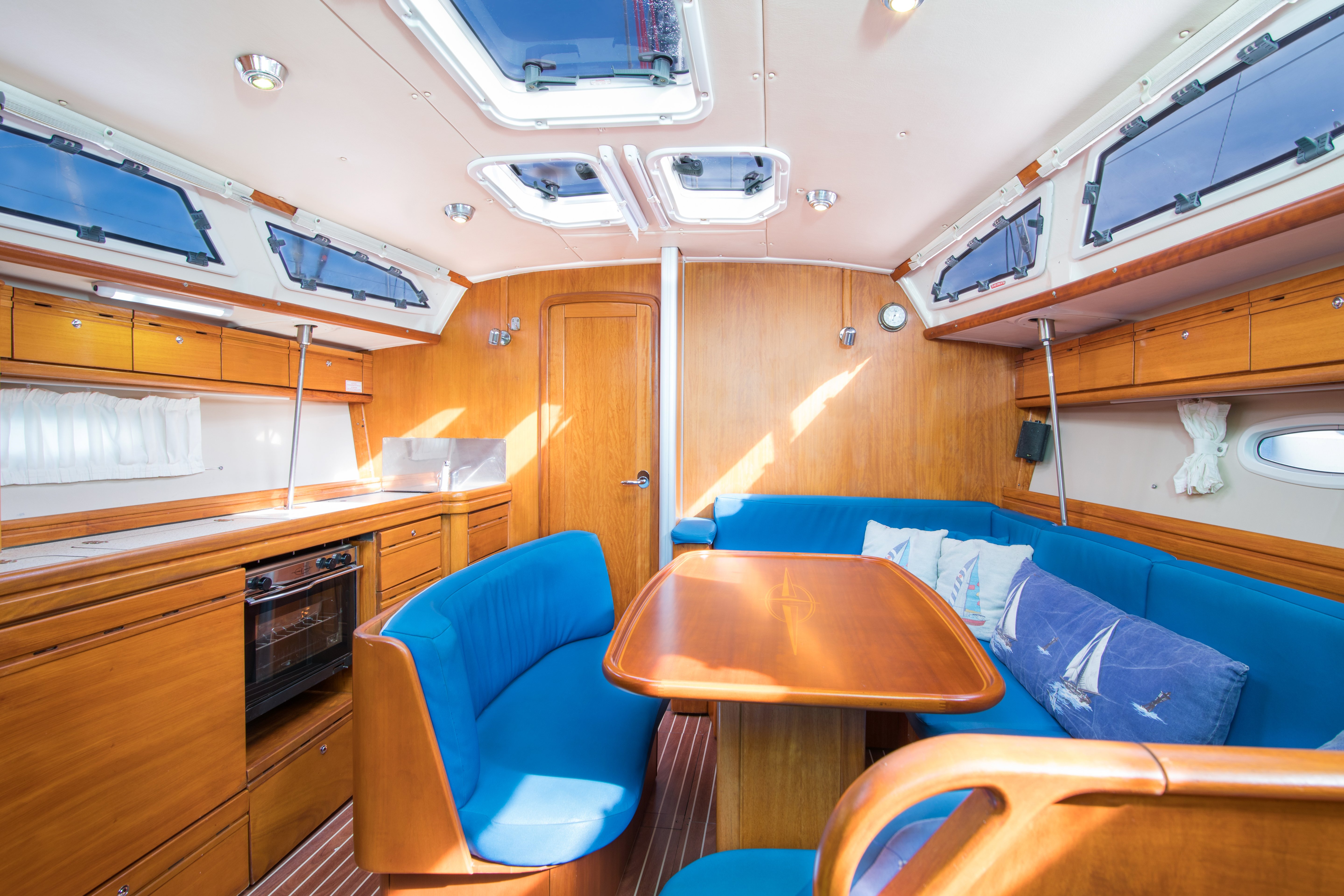 Bavaria 40 Cruiser - Sailboat in Kontokali