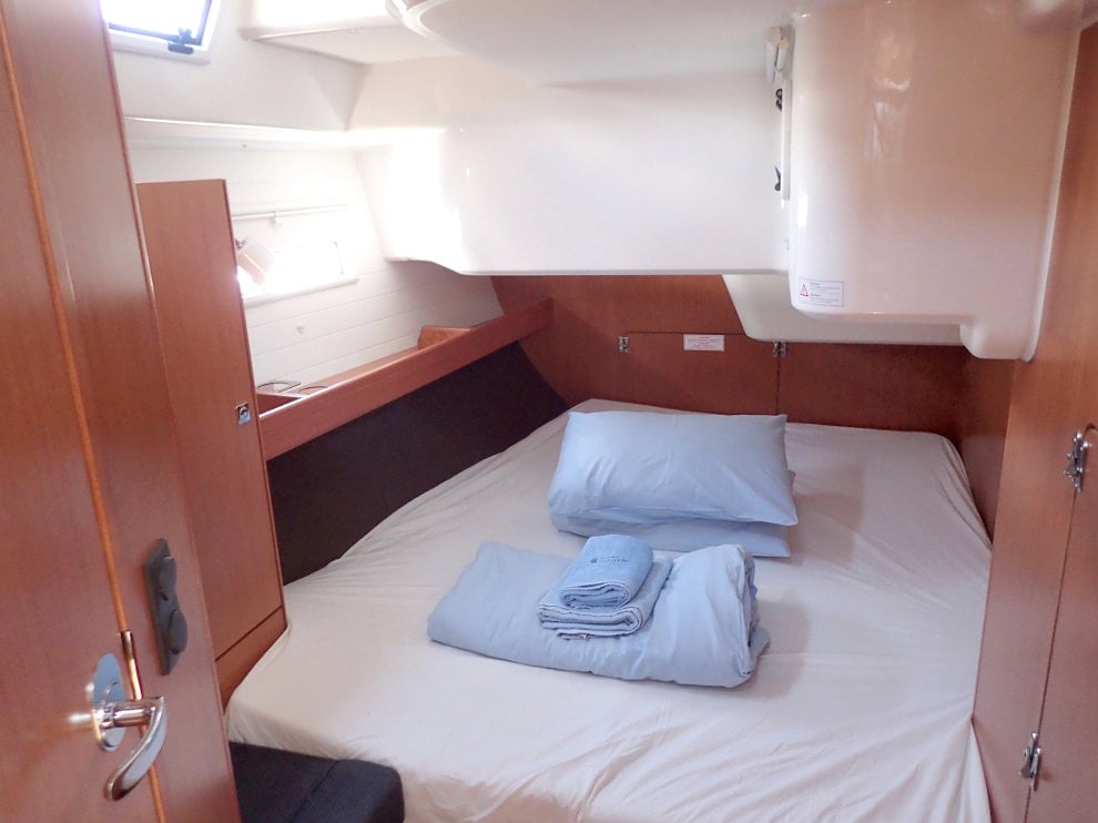 Bavaria Cruiser 51 - Sailboat in Lavrio