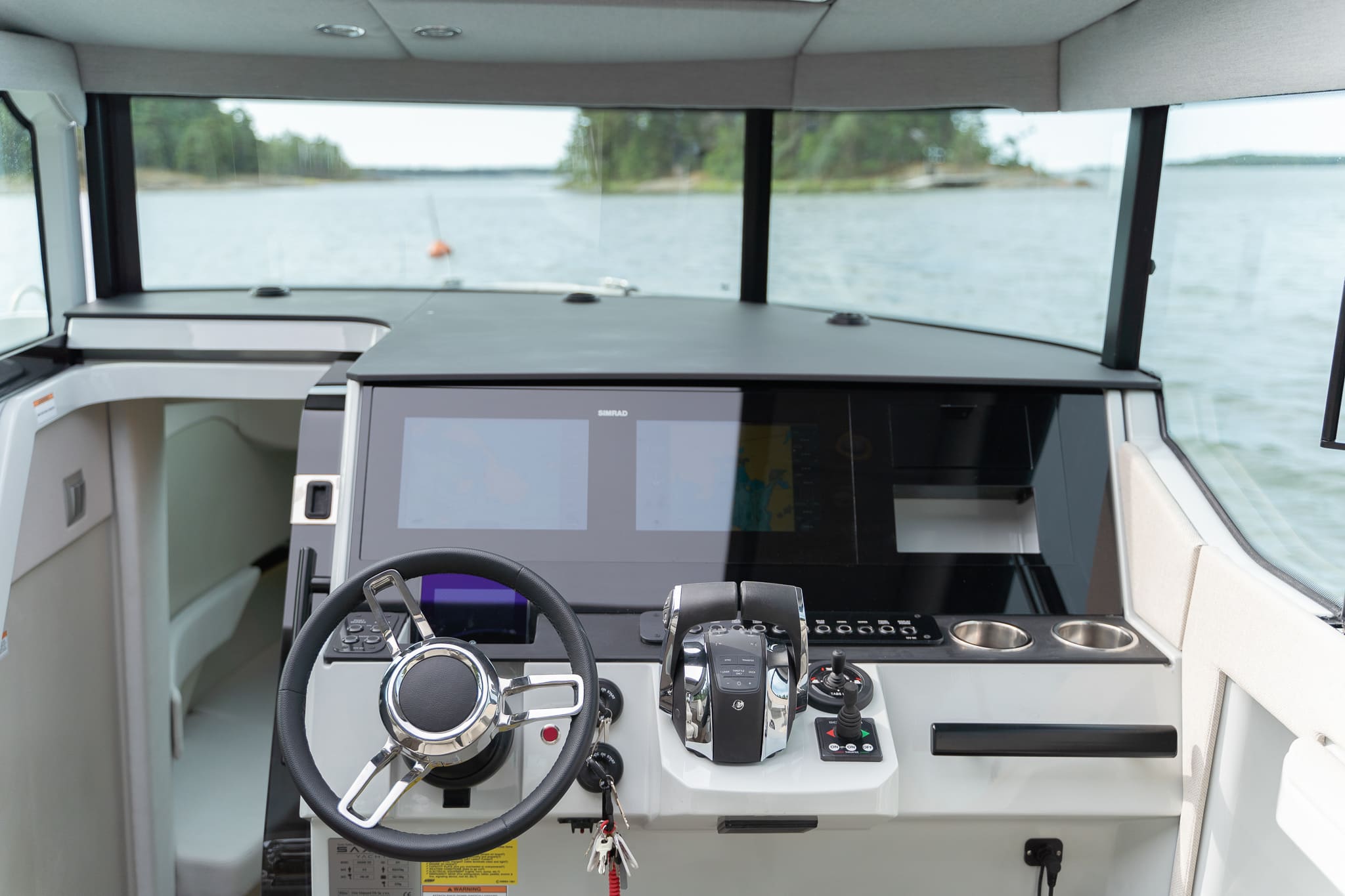 Saxdor 320 GTC - Motor Yacht in Anatoliki Attiki