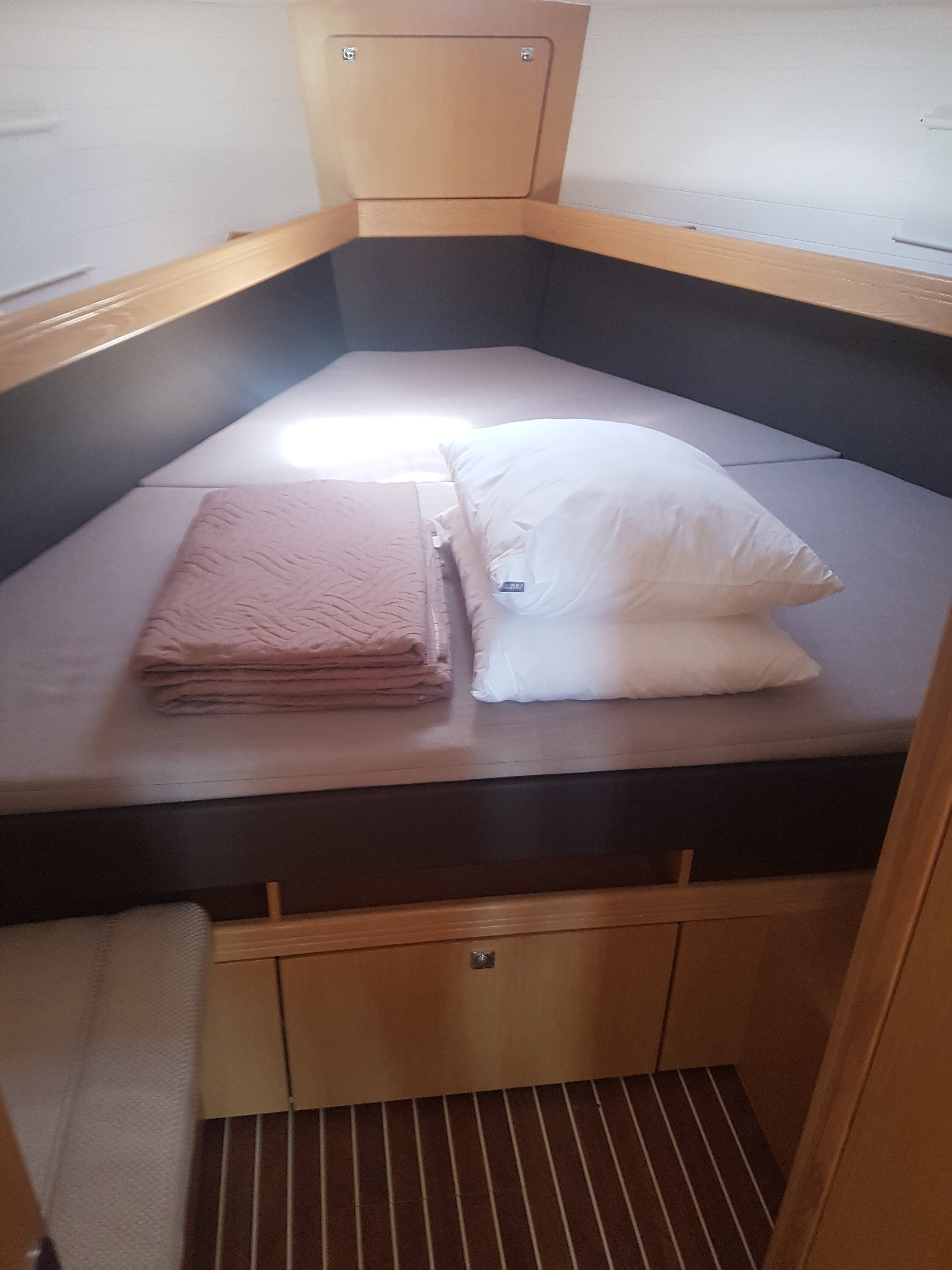 Bavaria Cruiser 41 - Sailboat in Kontokali