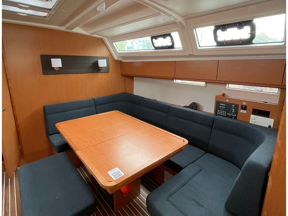 Bavaria Cruiser 46 - Sailboat in Lavrio