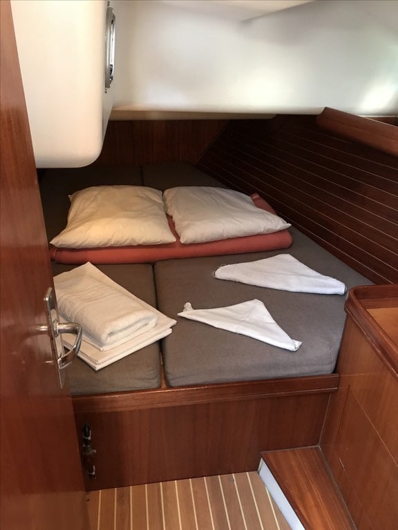 Elan 45 - Sailboat in Vlicho