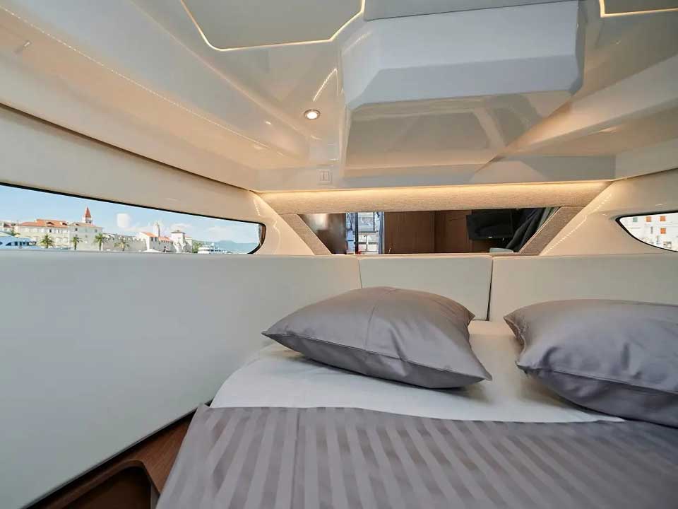 Merry Fisher 1095 FLY - Motor Yacht in Trogir