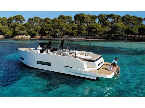 De Antonio D42 - Motor Yacht in Paros