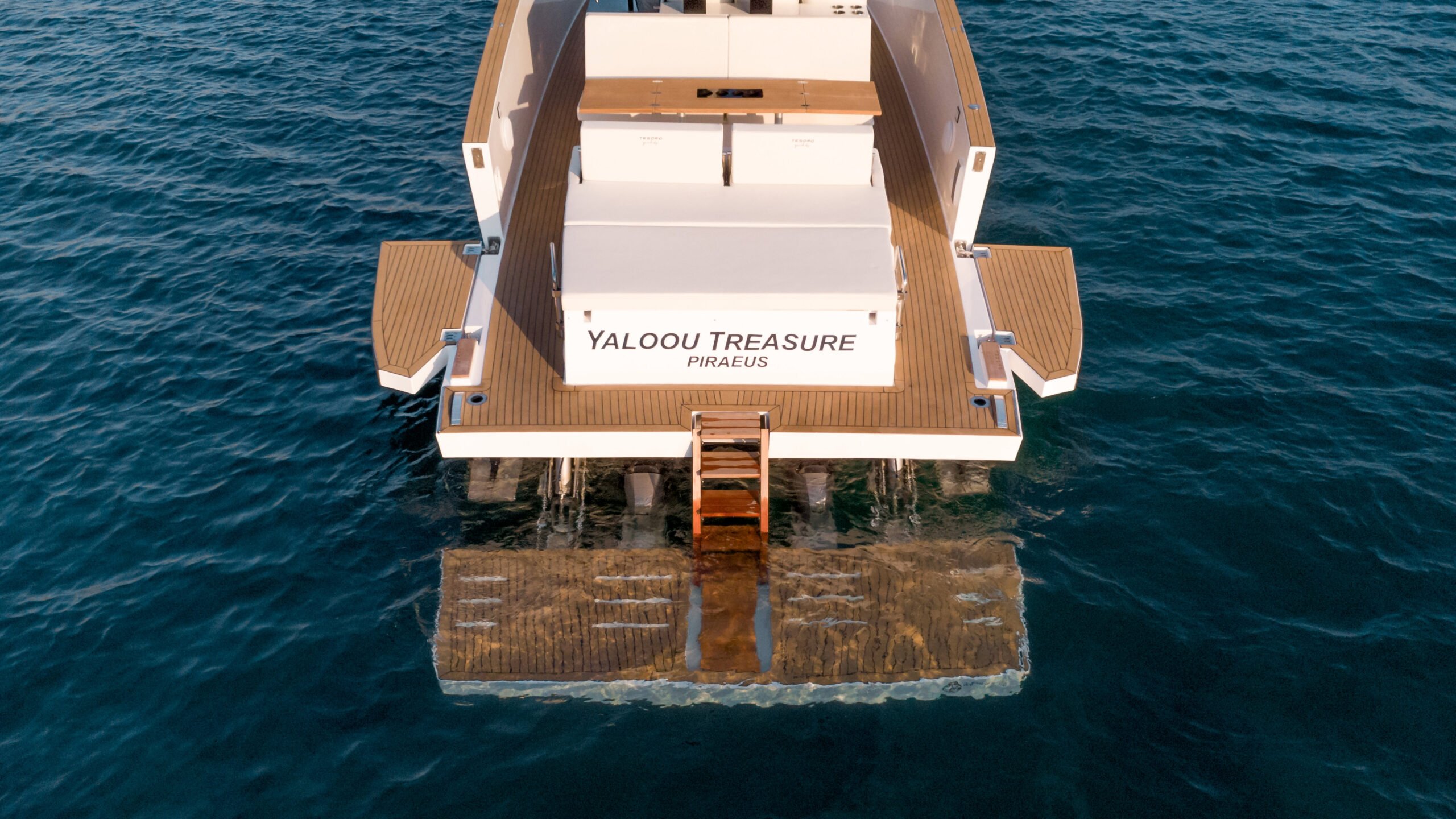 Tesoro T40 - Motor Yacht in Ornos