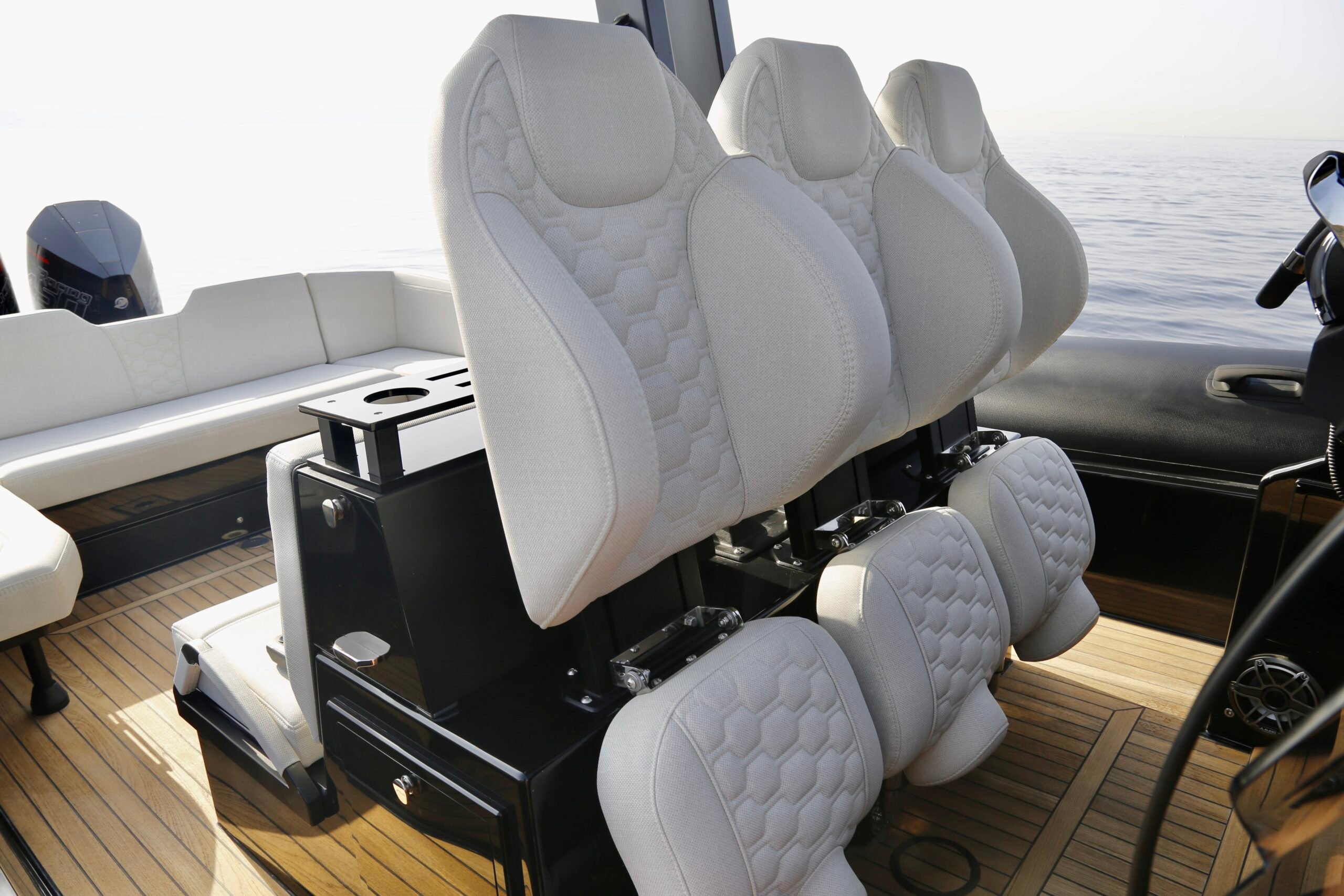 Technohull Explorer 40 - Motor Yacht in Ornos