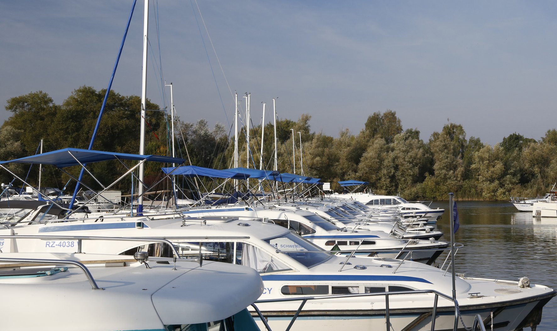 Haines 1190 - Motor Yacht in Rechlin