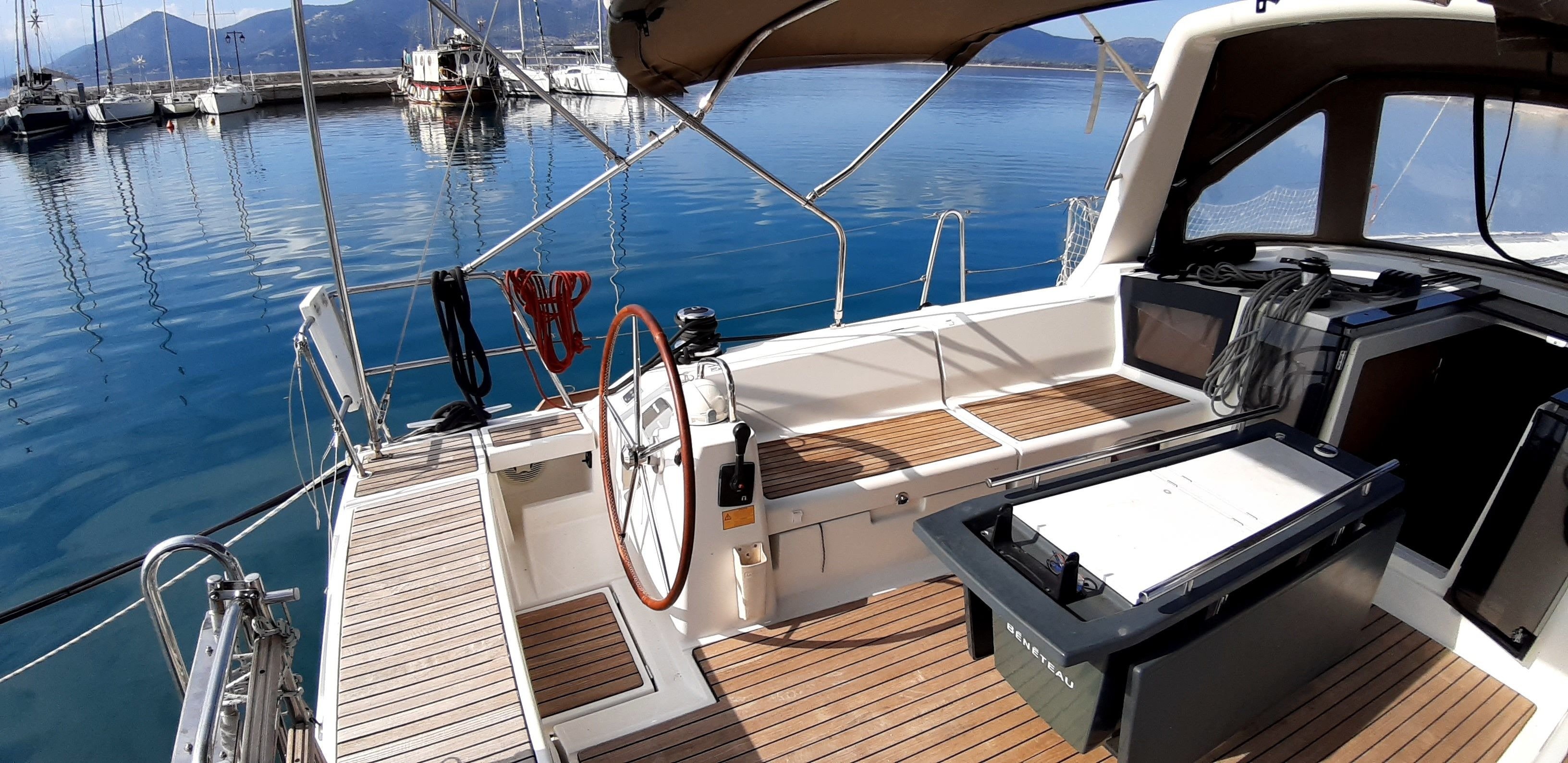 Zeppelin - Yelkenli içinde Pireas