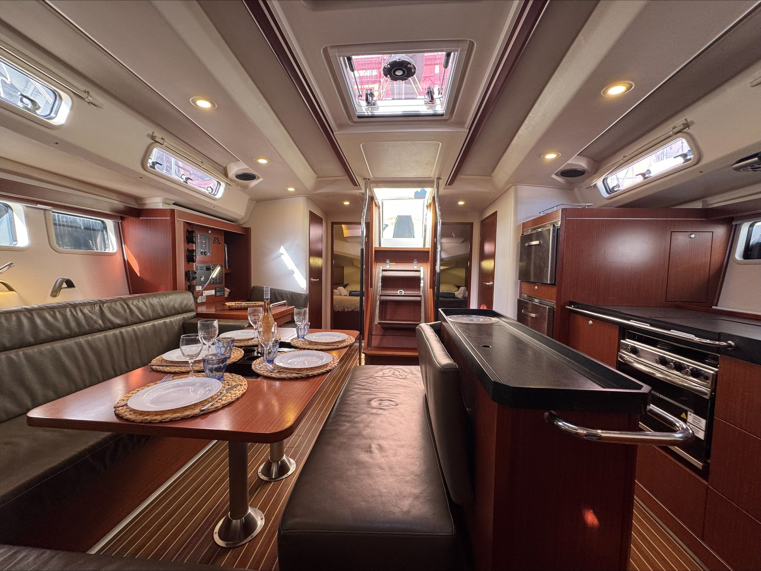 Team B - Sailboat in Grimaud