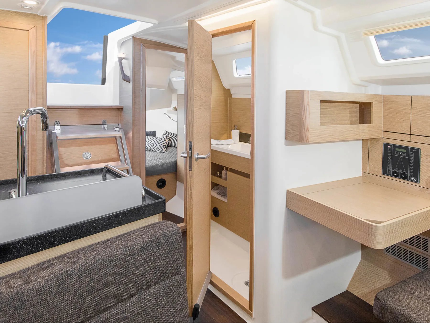 Ursa - Sailboat in Grimaud