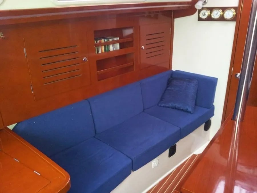 Tendance III - Sailboat in Grimaud