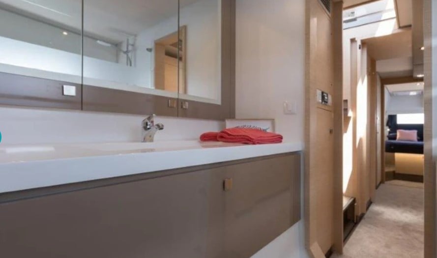 Blue II - Catamaran in Alimos