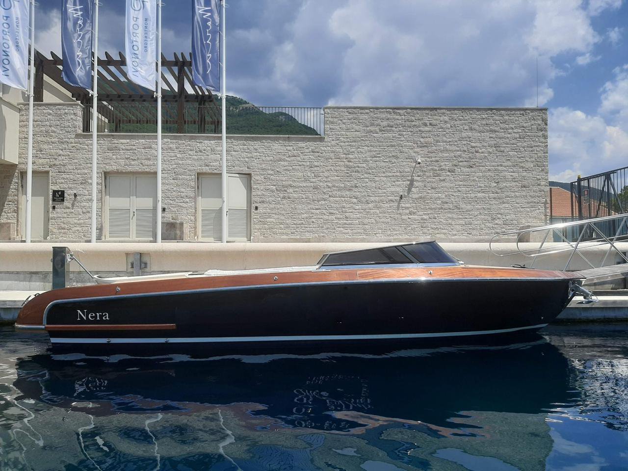 Nera - Motor Yacht in Kudelstaart