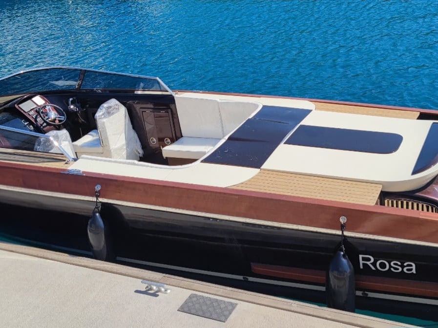 Rosa - Motor Yacht in Kudelstaart