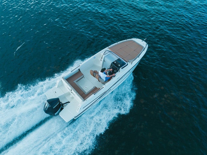Quicksilver Active 755 sundeck - Motor Yacht in Trogir