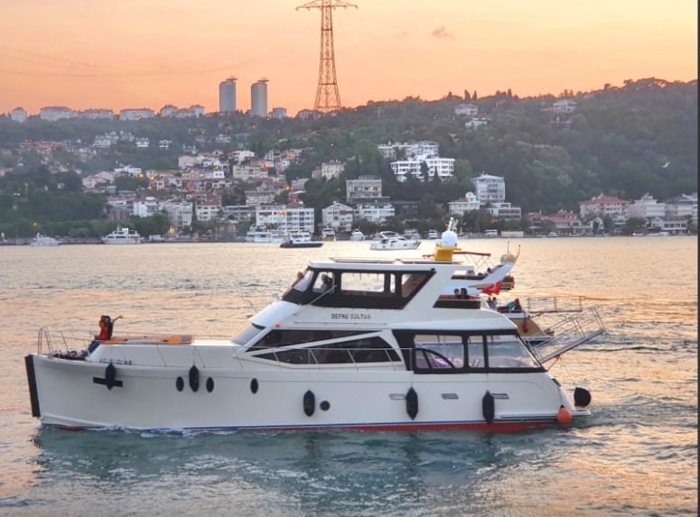 Sultan - Motor Yacht in Arnavutköy Mah.