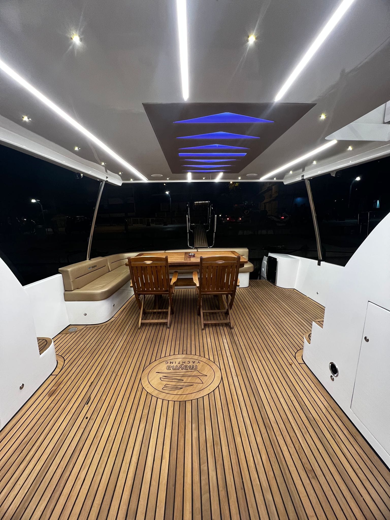 May - Motor Yacht in Bebek