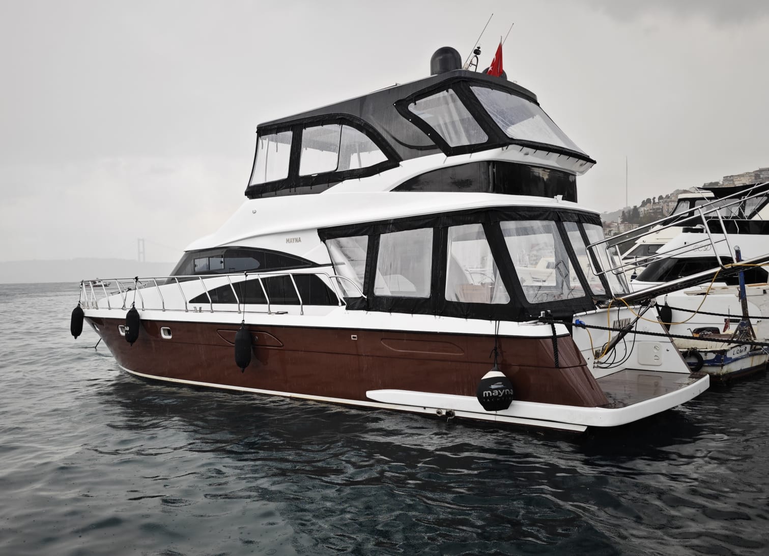 May - Motor Yacht in Bebek