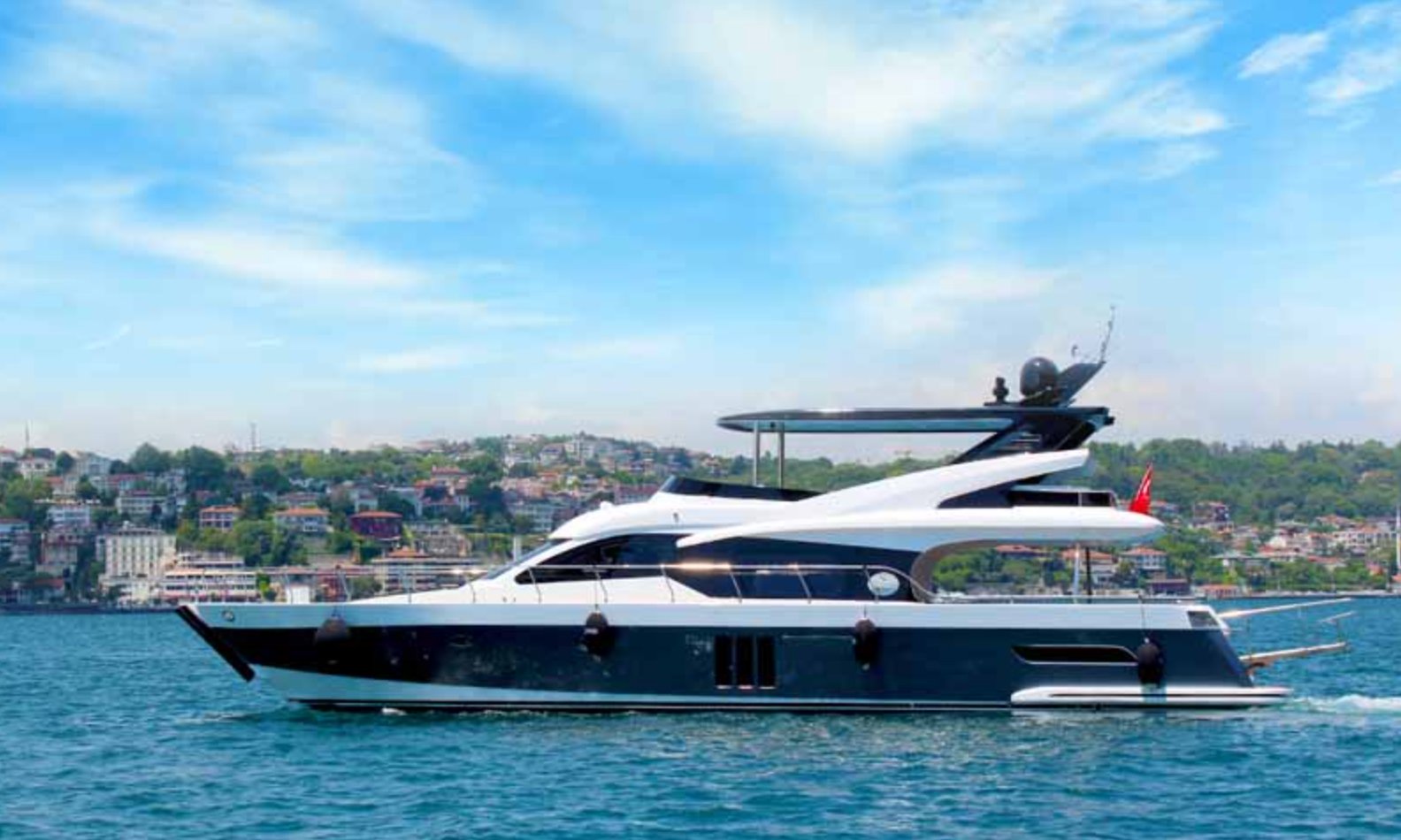 Mr.London - Motor Yacht in Arnavutköy