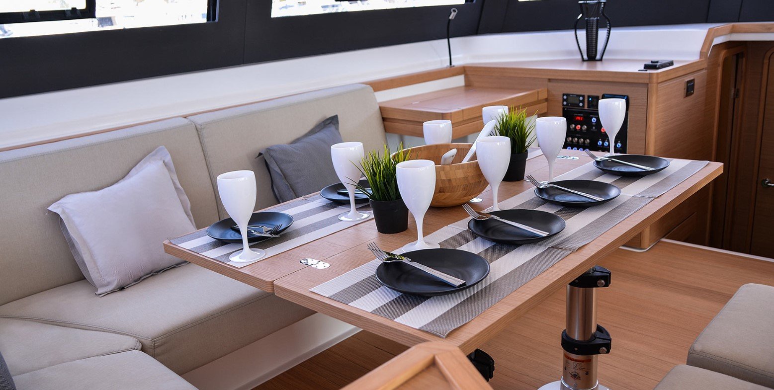 Blue V - Catamaran in Tourlos