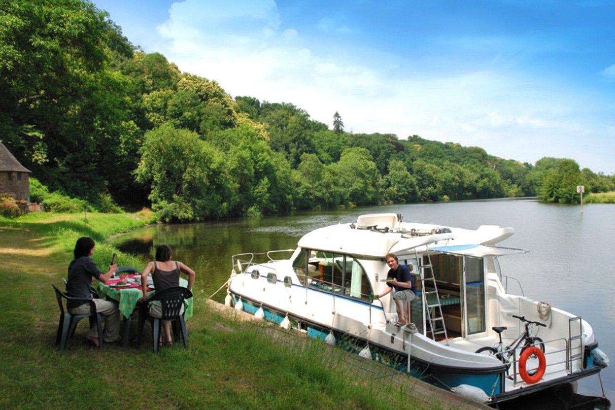 Cruiser Comfort 8/10 Pers. - Motor Yacht in Sucé-sur-Erdre