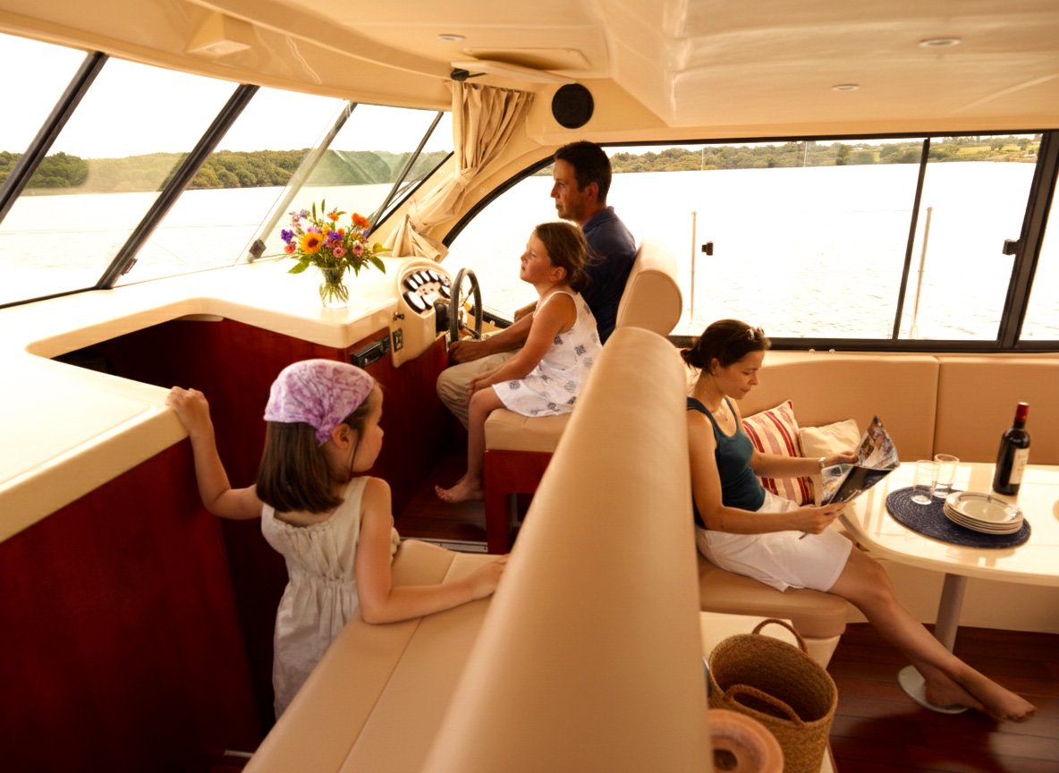 Cruiser Premium 8/10 Pers. - Motor Yacht in Tokaj