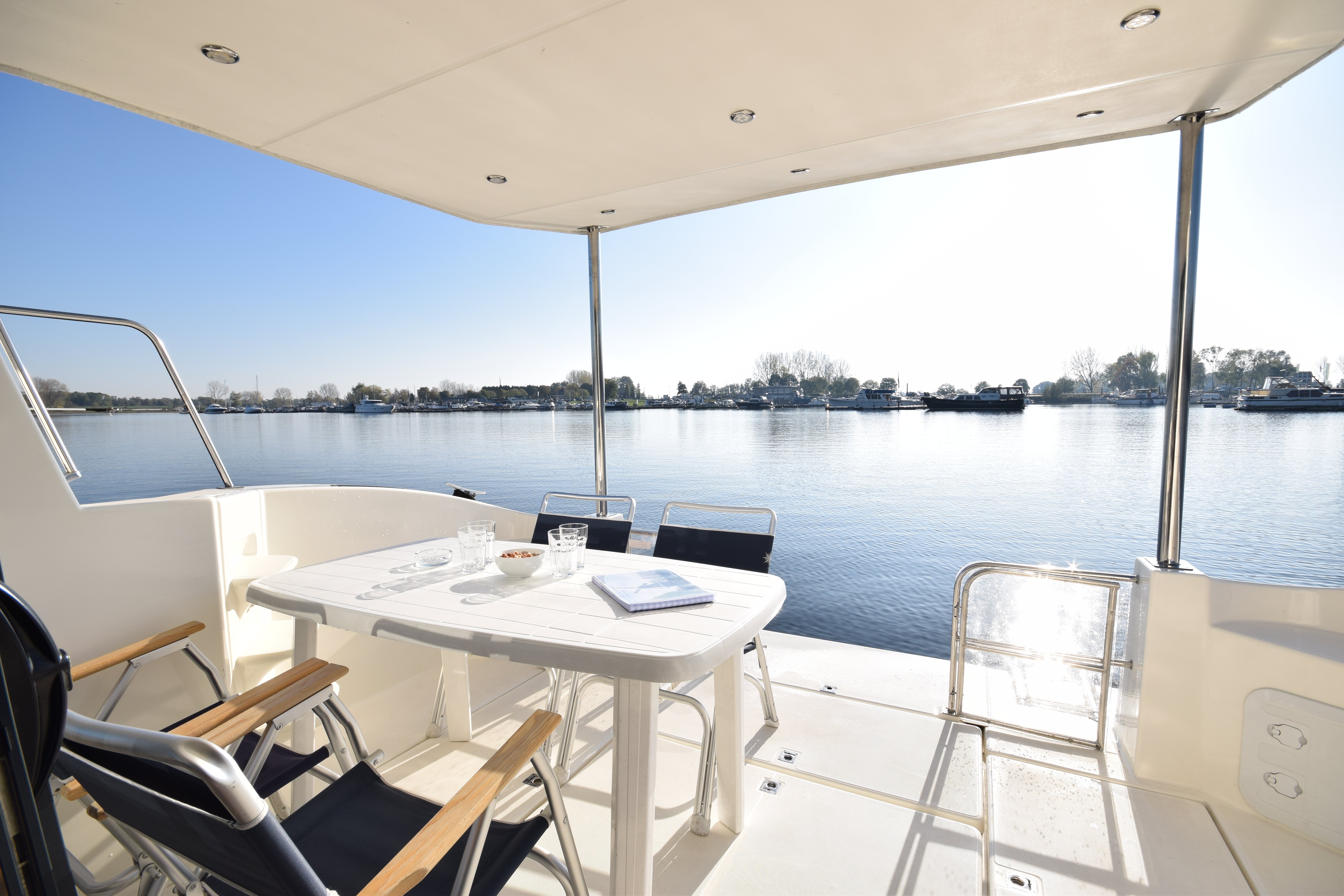 Cruiser Premium+ 8/10 Pers. - Motor Yacht in Saverne