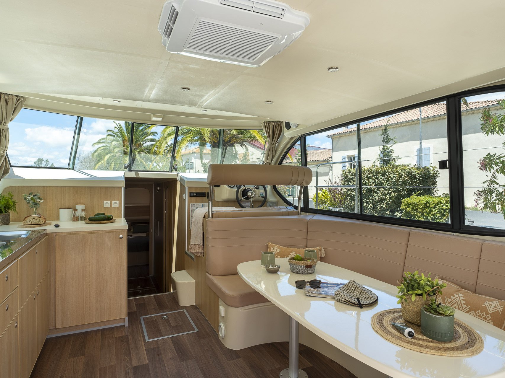 Cruiser Premium+ 6/8 Pers. - Motor Yacht in Saint-Nazaire-d'Aude