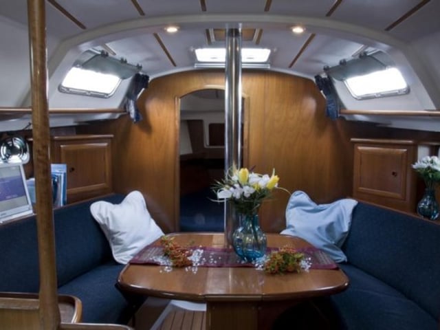 SY Romantika - Sailboat in Kontokali