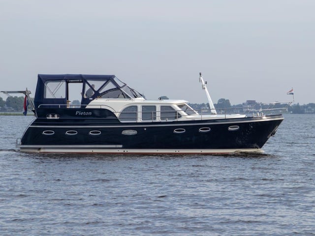 Pieton - Motor Yacht in Akkrum