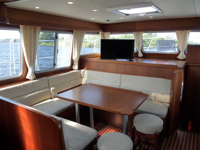 Euphoria - Motor Yacht in Akkrum