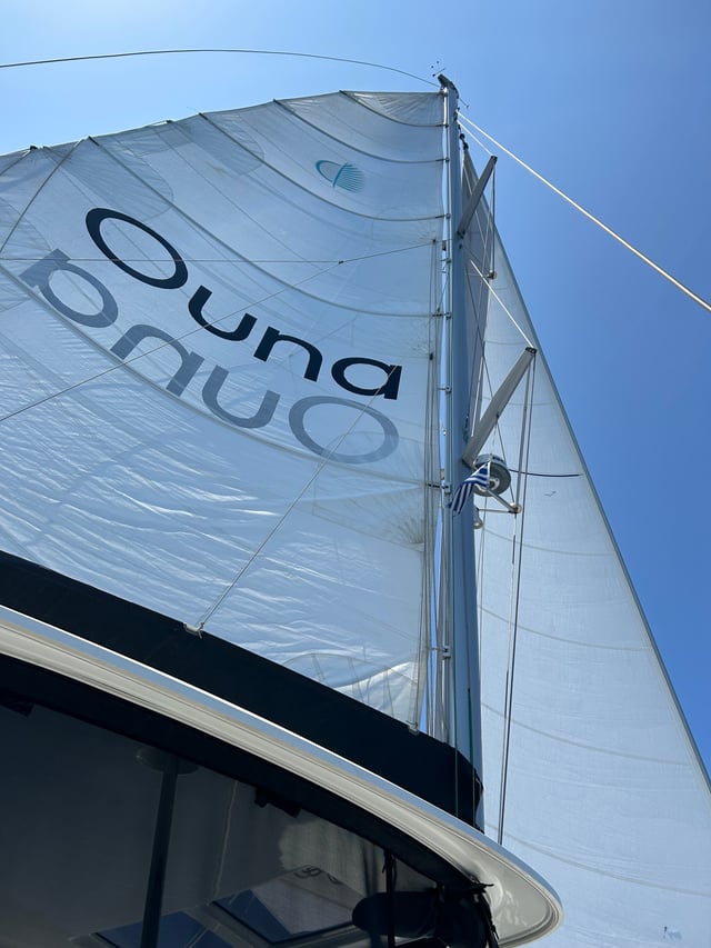 Ouna - Catamaran in Paros
