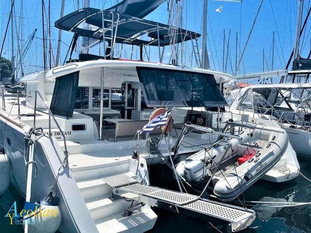Aeolian Dream - Catamaran in Preveza