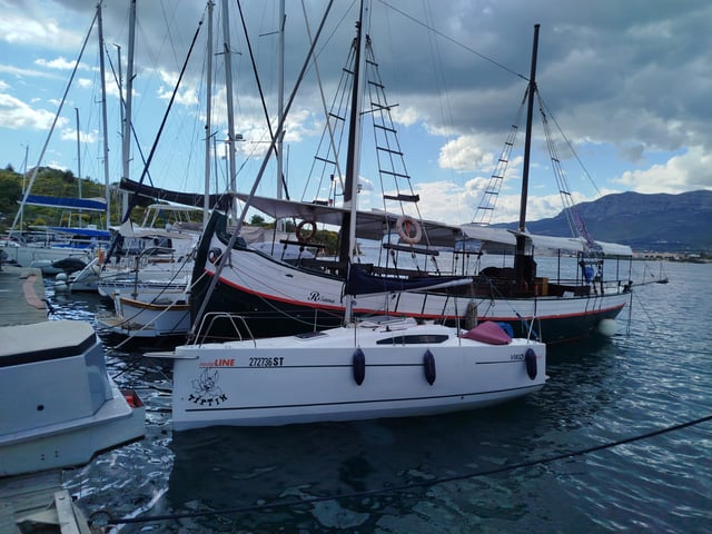 Tiptih - Yelkenli içinde Split