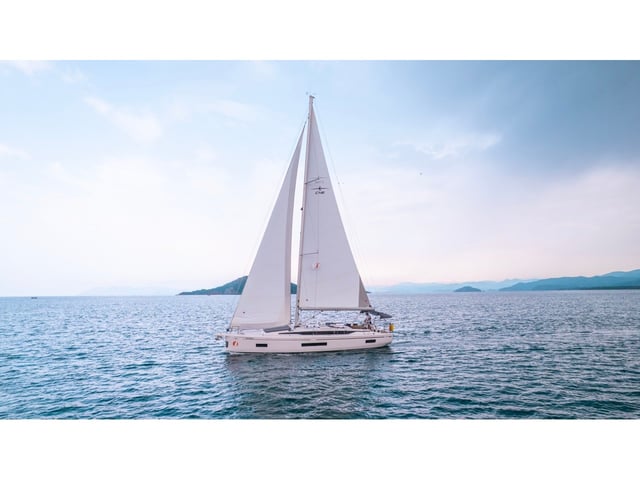 KYBELE - Yelkenli içinde Karagözler