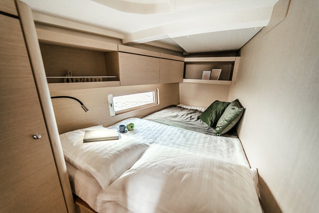 ZIA - Sailboat in Šibenik