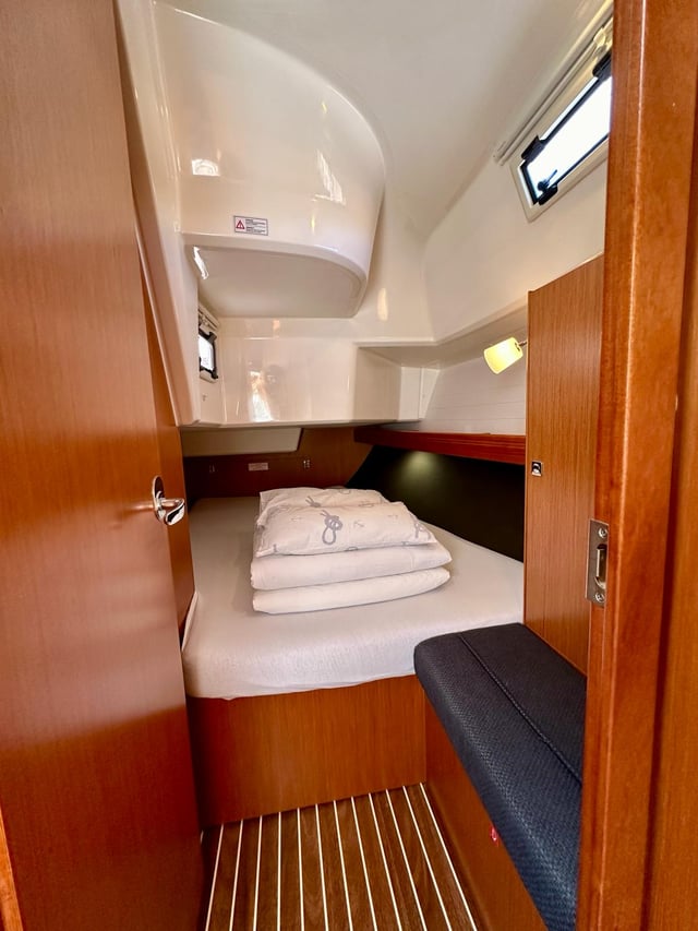 Lahor - Sailboat in Bibinje