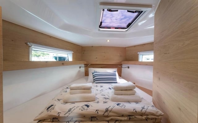 UNITY - Yelkenli içinde Kalamata