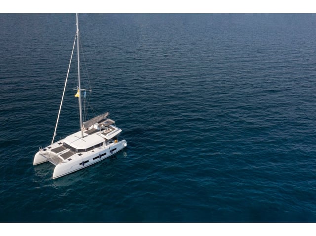 Diva - Skippered - Catamaran in Alimos