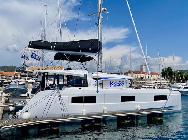 RURU - Katamaran içinde Šibenik