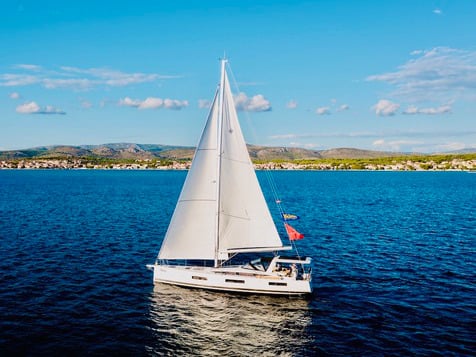 FRIENDS - Yelkenli içinde Šibenik