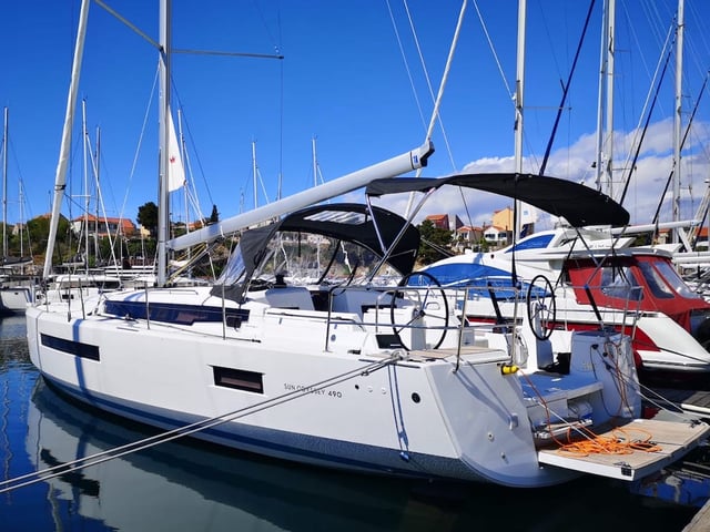 PERSIK - Sailboat in Šibenik