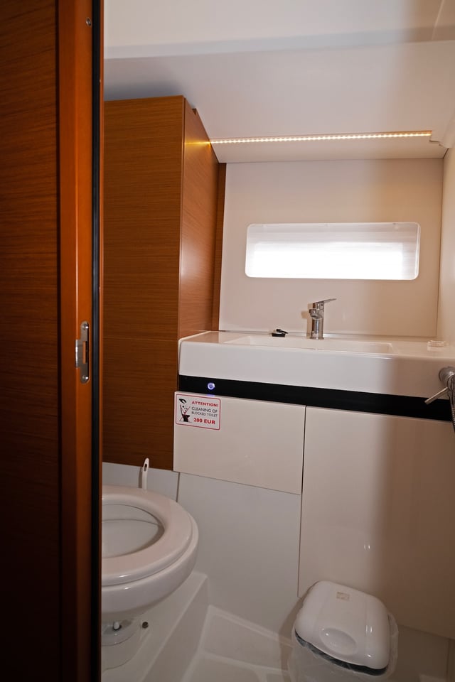 Mystic Kiss - Yelkenli içinde Split