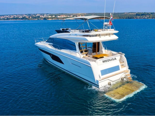 Medusa - Motor Yacht in Split