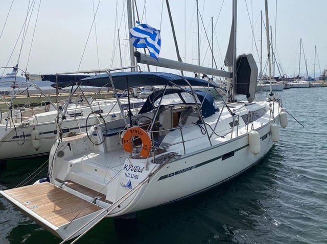 Kyveli - Sailboat in Alimos